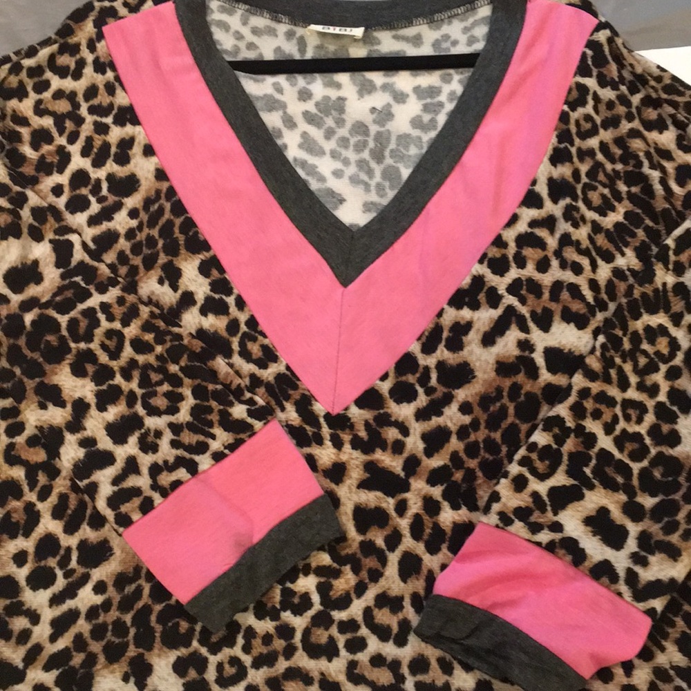 Wild Hearts Pink Leopard Knit Sweater Tunic - Picture 2 of 5